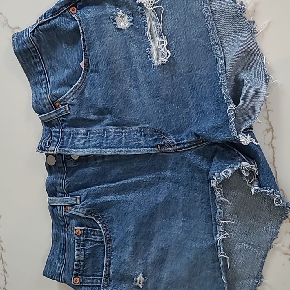 Levi's 501 Button Fly Medium Wash Distressed Jean Shorts Size 31